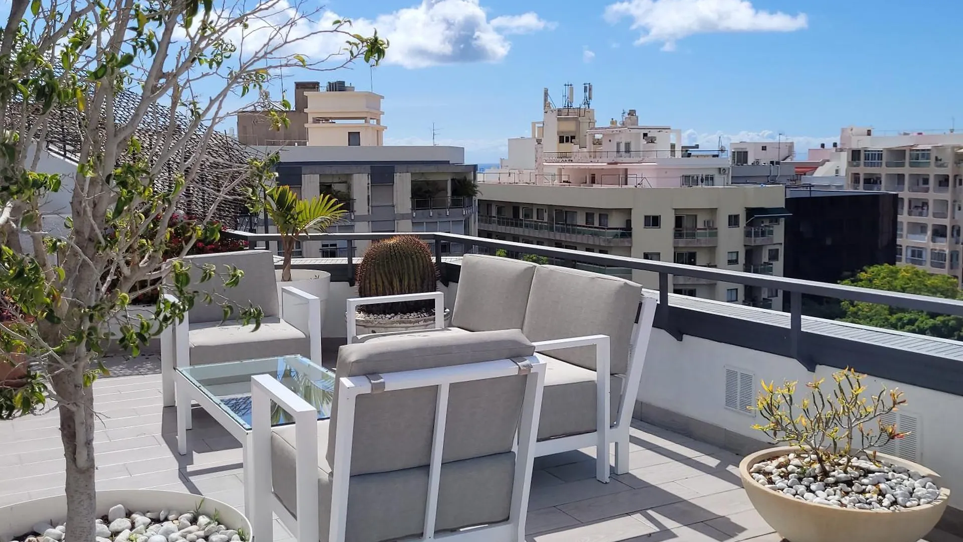 Sky Santa Cruz Penthouse Apartment Spain